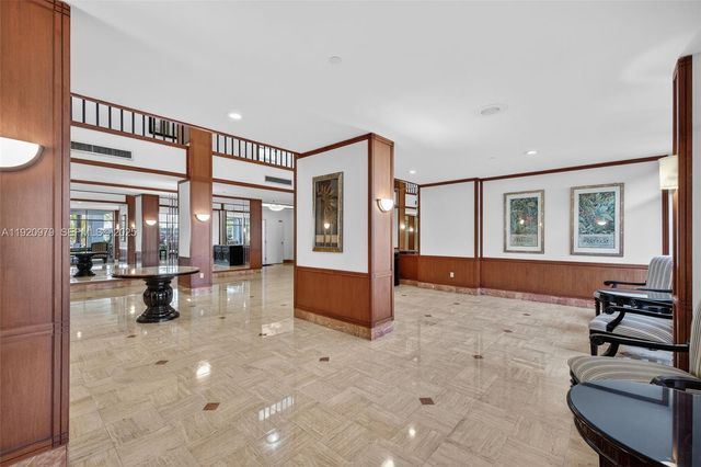 2851 NE 183rd Street 216E, Aventura, FL 33160
