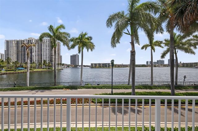 2851 NE 183rd Street 216E, Aventura, FL 33160