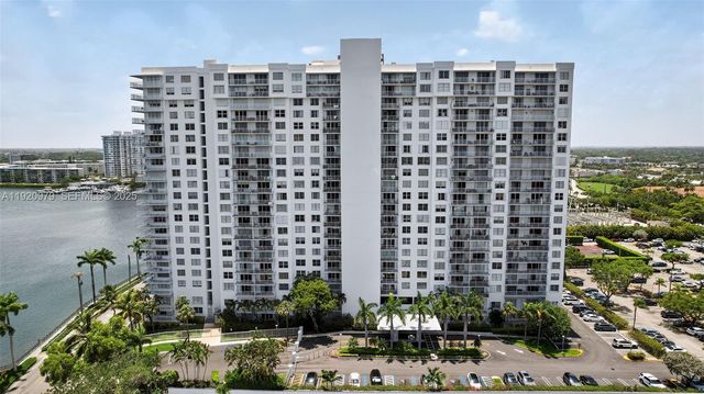 2851 NE 183rd Street 216E, Aventura, FL 33160