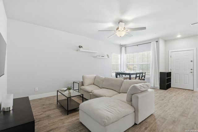 6160 Eckhert Rd Apt 1403, San Antonio, TX 78240