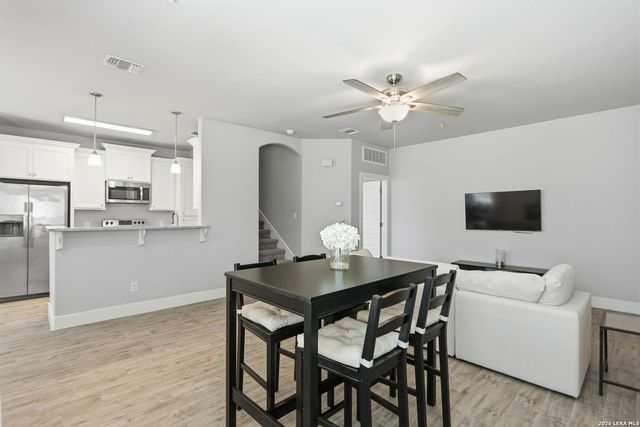 6160 Eckhert Rd Apt 1403, San Antonio, TX 78240