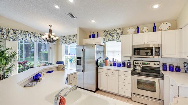 4909 LINSEY COURT 0, Sarasota, FL 34243