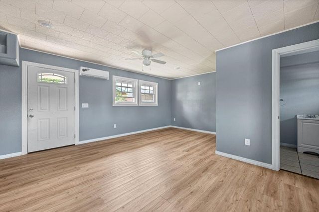 1902 16th Street, Rogers, AR 72758