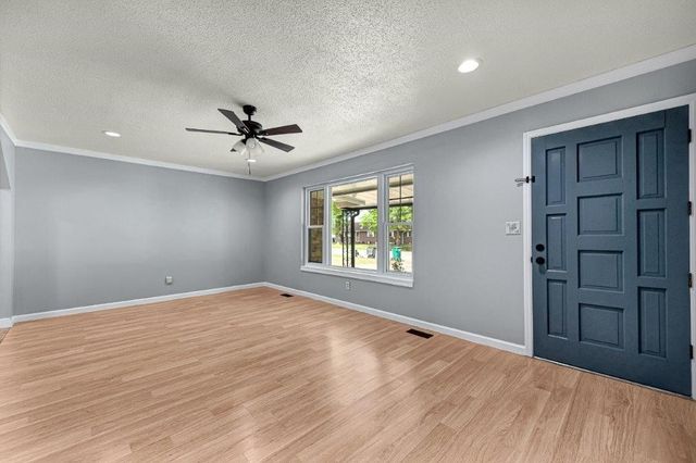 1902 16th Street, Rogers, AR 72758