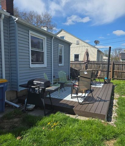 1762 Widdicomb Avenue NW, Grand Rapids, MI 49504