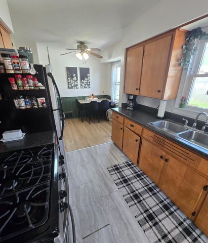 1762 Widdicomb Avenue NW, Grand Rapids, MI 49504