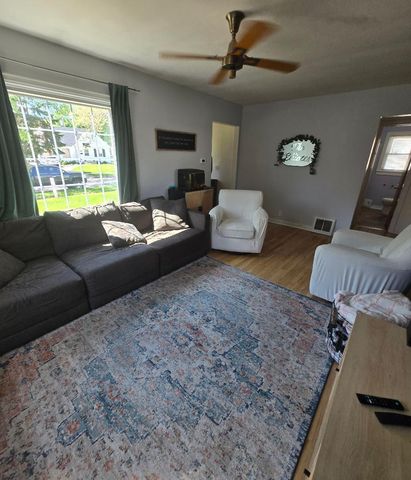 1762 Widdicomb Avenue NW, Grand Rapids, MI 49504