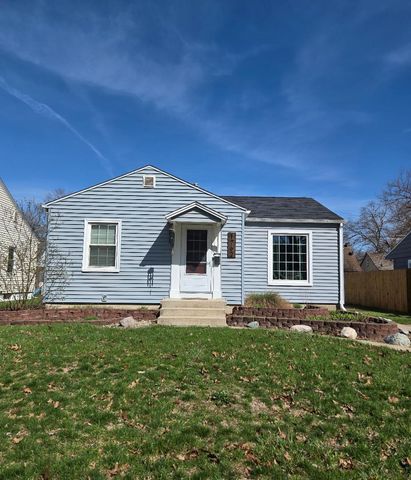 1762 Widdicomb Avenue NW, Grand Rapids, MI 49504