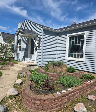 1762 Widdicomb Avenue NW, Grand Rapids, MI 49504