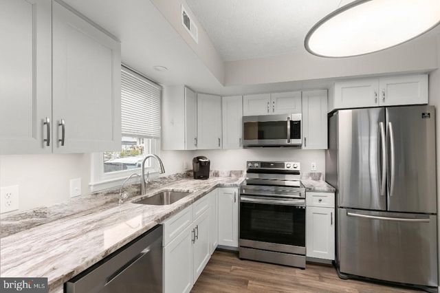 315 HIGHLAND DR, Edgewater, MD 21037