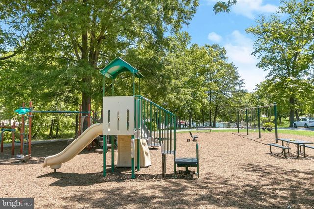315 HIGHLAND DR, Edgewater, MD 21037