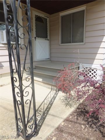 3116 Saratoga Avenue, Cleveland, OH 44109