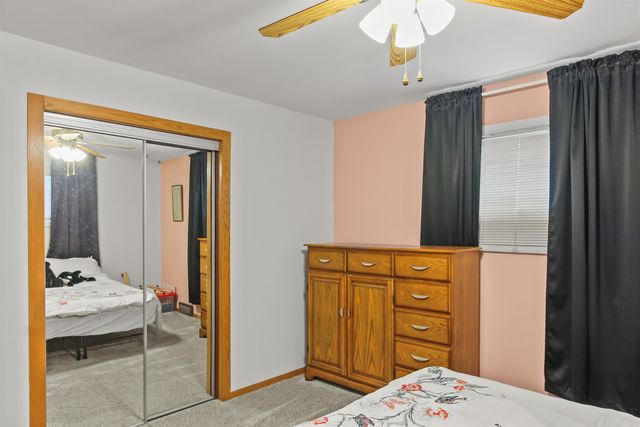 620 13th St NE, Minot, ND 58703