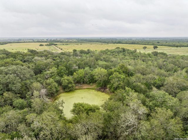 9611 WILKE RD, Kingsbury, TX 78638