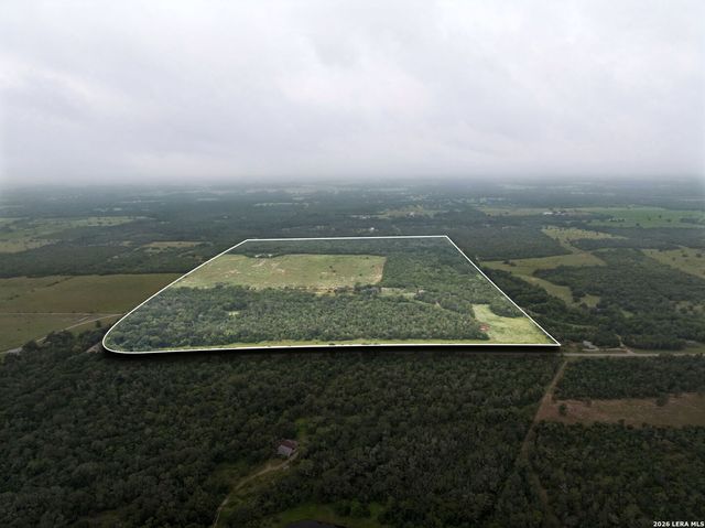 9611 WILKE RD, Kingsbury, TX 78638