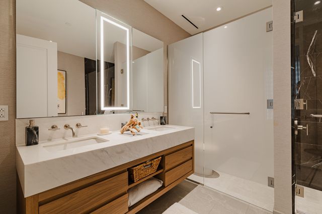 160 2nd Ave S Apt 2602, Nashville, TN 37201