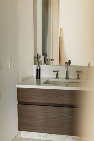 160 2nd Ave S Apt 2602, Nashville, TN 37201