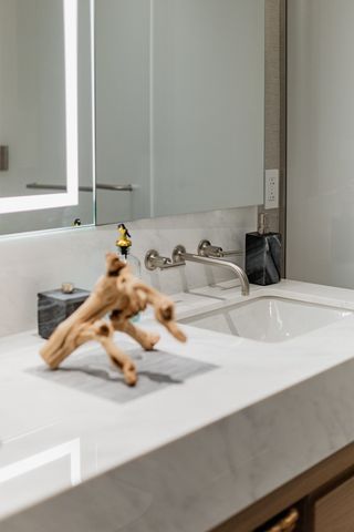 160 2nd Ave S Apt 2602, Nashville, TN 37201