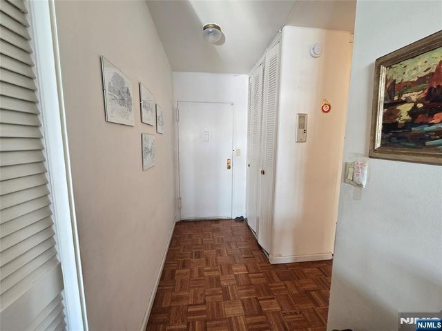 380 Mountain 805, Union City, NJ 07087