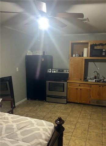 2228 Vaughan Drive E, Mobile, AL 36605