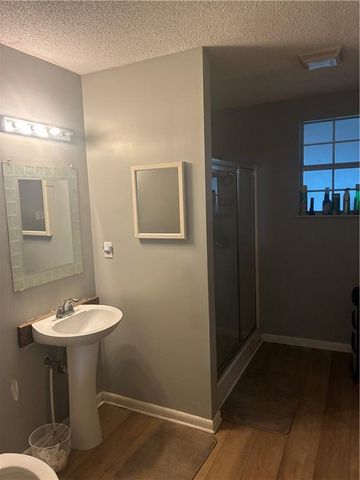 2228 Vaughan Drive E, Mobile, AL 36605