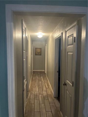2228 Vaughan Drive E, Mobile, AL 36605