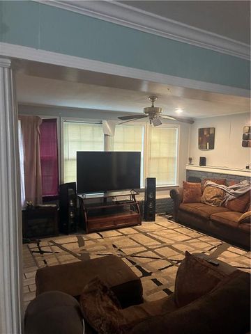 2228 Vaughan Drive E, Mobile, AL 36605