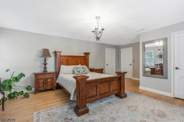 717 Hawthorne Ave, Bridgewater Twp., NJ 08805