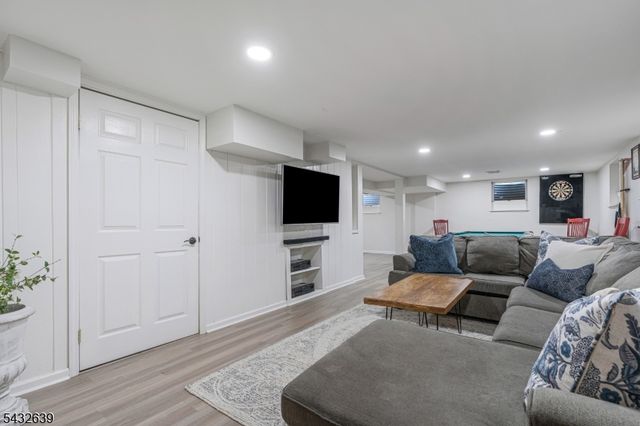 717 Hawthorne Ave, Bridgewater Twp., NJ 08805