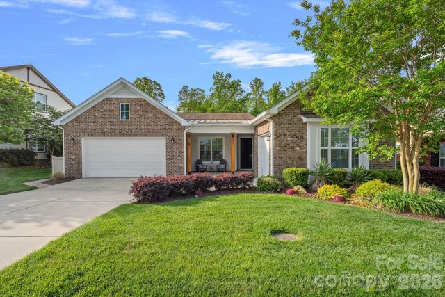 432 Granite Lake Court, Denver, NC 28307