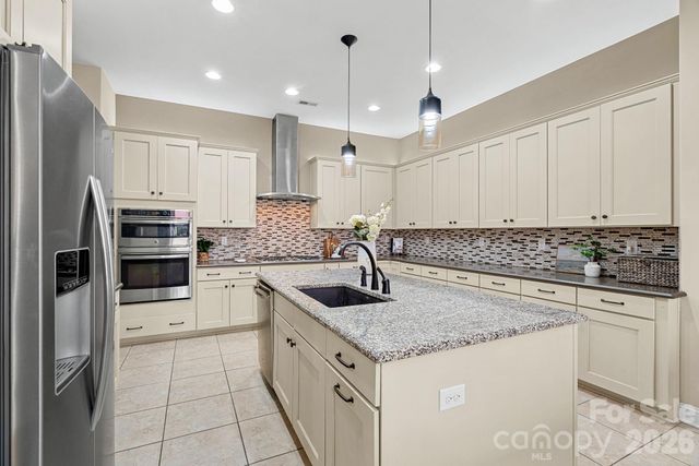 432 Granite Lake Court, Denver, NC 28307