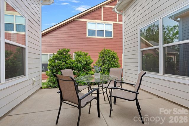 432 Granite Lake Court, Denver, NC 28307
