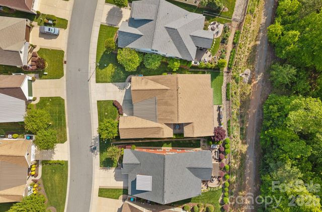 432 Granite Lake Court, Denver, NC 28307