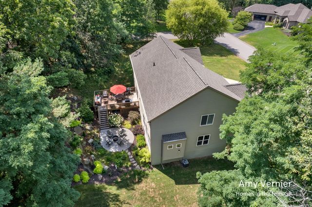 7860 Sandy Hollow Drive, Alto, MI 49302