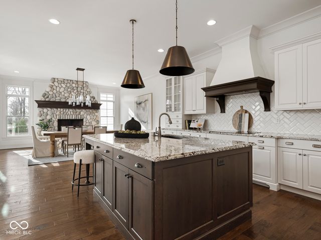 2361 Finchley Road, Carmel, IN 46032