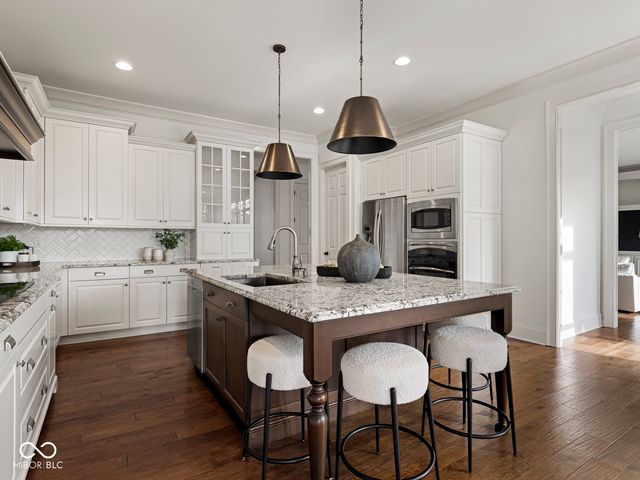 2361 Finchley Road, Carmel, IN 46032