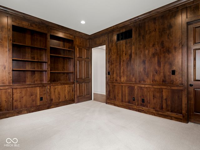 2361 Finchley Road, Carmel, IN 46032