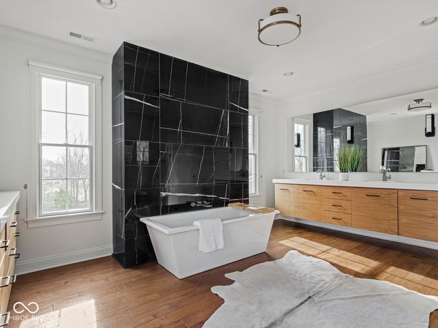 2361 Finchley Road, Carmel, IN 46032