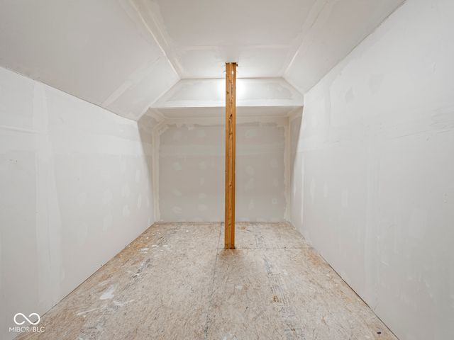 2361 Finchley Road, Carmel, IN 46032