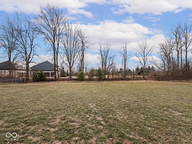 2361 Finchley Road, Carmel, IN 46032