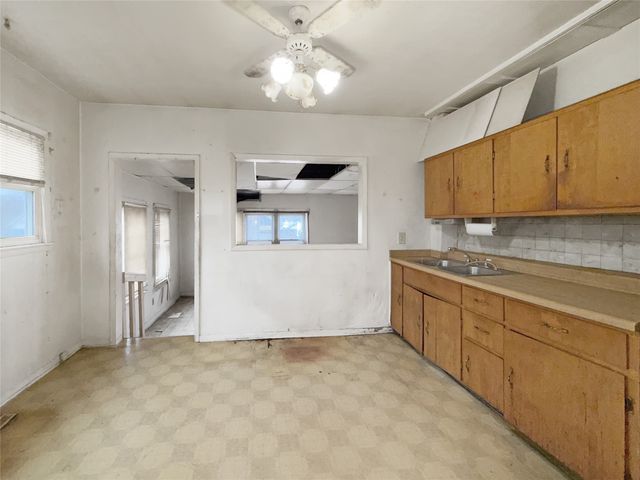 4012 Amherst Street, Des Moines, IA 50313