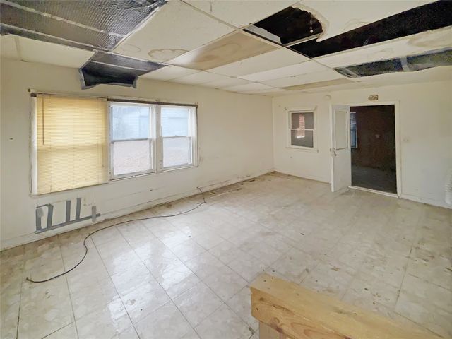 4012 Amherst Street, Des Moines, IA 50313