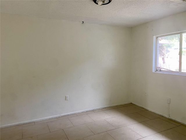 5613 7TH STREET COURT E, Bradenton, FL 34203