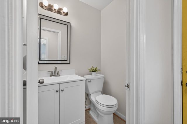 5502 BEACONSFIELD CT, Burke, VA 22015