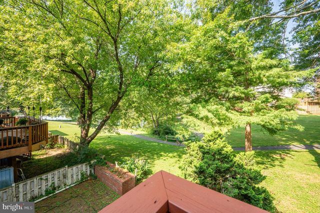 5502 BEACONSFIELD CT, Burke, VA 22015