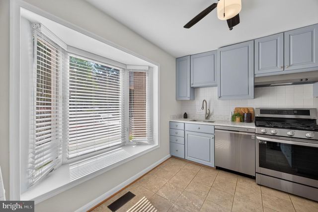 5502 BEACONSFIELD CT, Burke, VA 22015