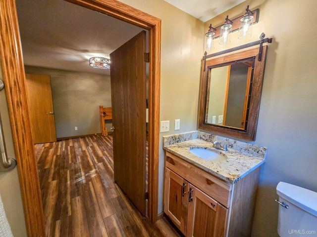 3954 Hayward Road, Munising, MI 49862