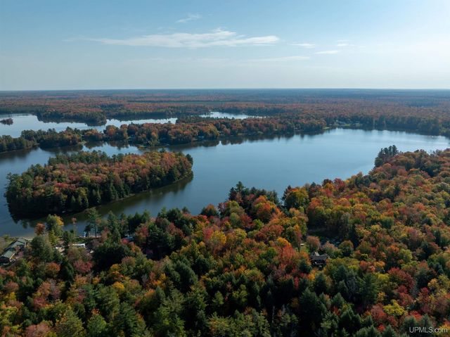 3954 Hayward Road, Munising, MI 49862