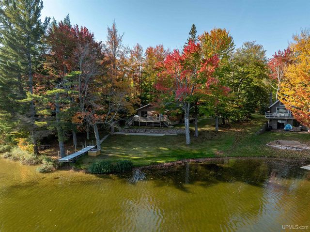 3954 Hayward Road, Munising, MI 49862