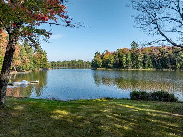 3954 Hayward Road, Munising, MI 49862